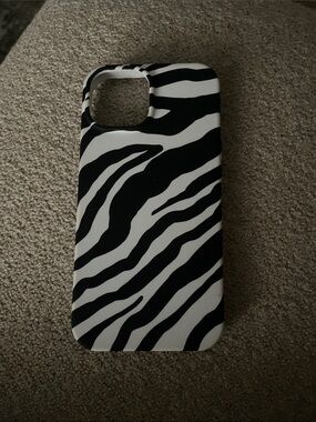 iPhone 15 Zebra Print Black & White Phone Case - Unbranded